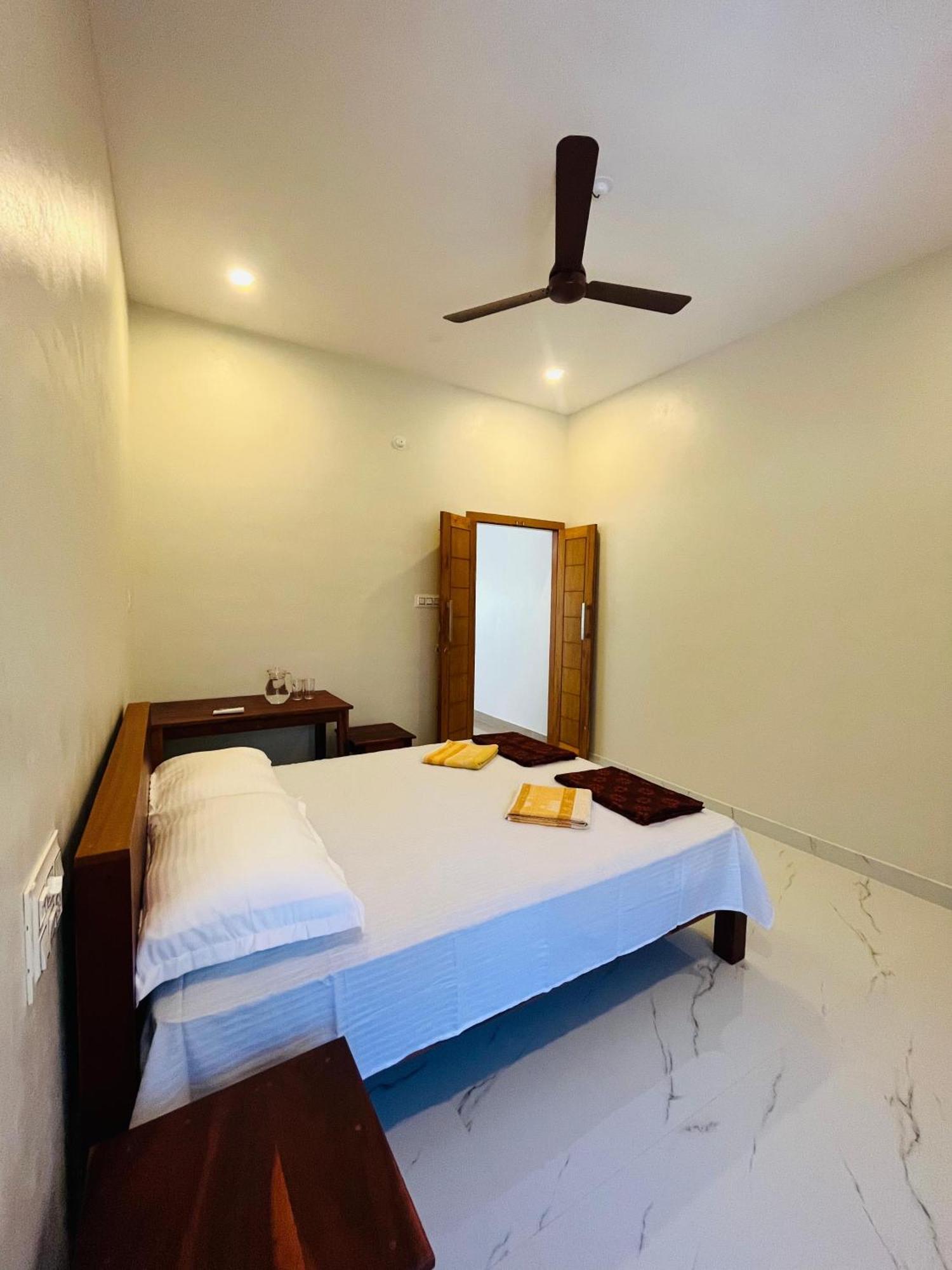 Munroe Meadows Apartment Mundrothuruth Ngoại thất bức ảnh